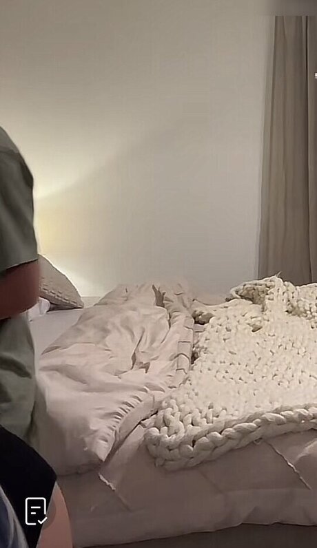 Jeje Lopes 裸モデル アーカイブ