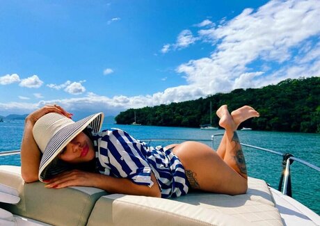 Vero nica Ara jo セクシーモデル 写真