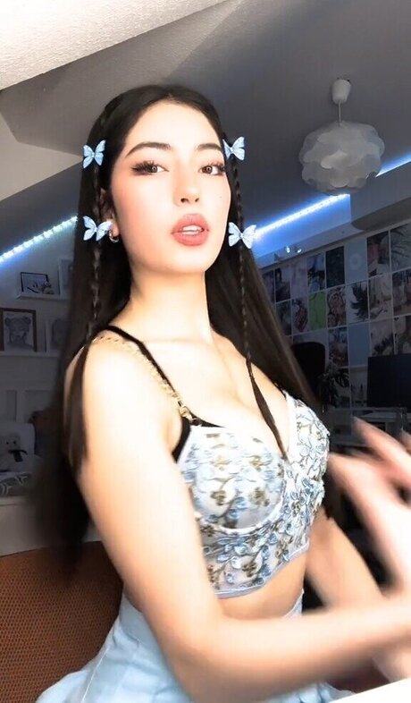 ヌードなしのオンリーファンズ 無料セックス 写真