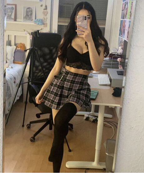 年配の熟女オンリーファンズ アートポルノ 写真