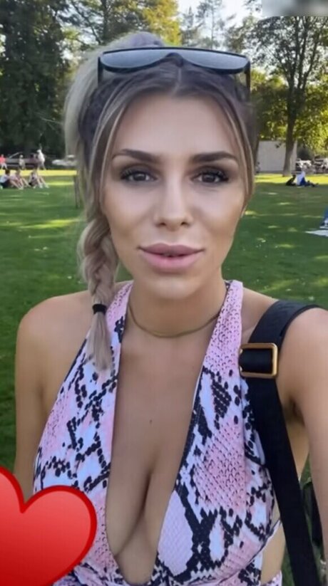 Nathalie Bleicher Woth ヌードのポルノスター 画像