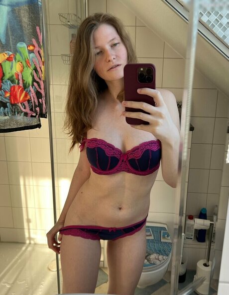 フラットオンリーファン xxx 画像