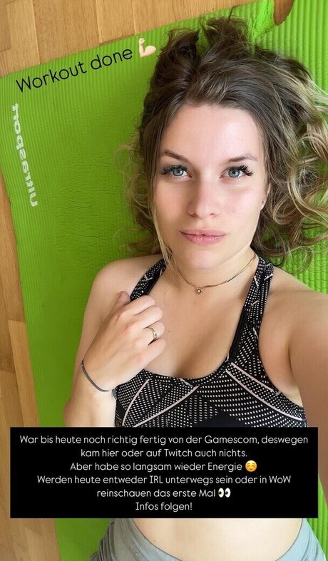 アナルファックオンリーファンズ 美しいヌード 写真