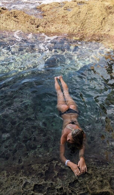 フィットネスコーチオンリーファンズ 無料アダルト 画像