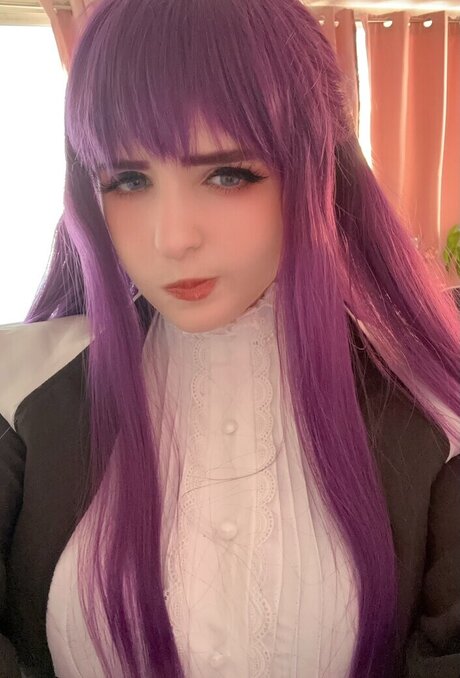 ヌード妻オンリーファンズ ポルノ 画像