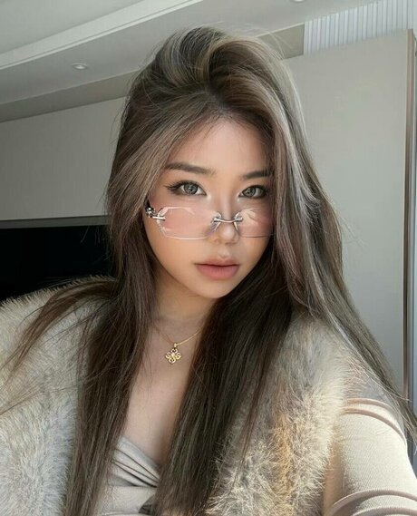 Cutelucia セックススター ギャラリー