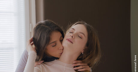 ベイビー ブルネット オンリーファンズ 無料裸 ギャラリー