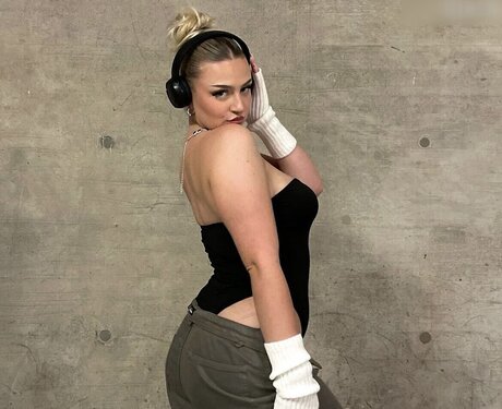 Michelle Knaub 素敵なモデル アーカイブ