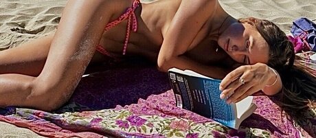 レズビアン誘惑オンリーファンズ トップ 画像