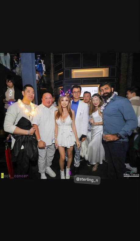 ランジェリーファックオンリーファンズ ホット 画像