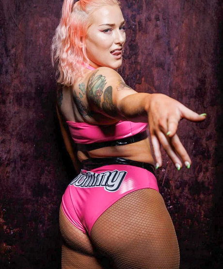 Allie Katch セックスモデル 画像