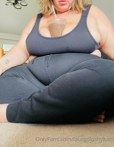 lushie lauren 無料女優 写真