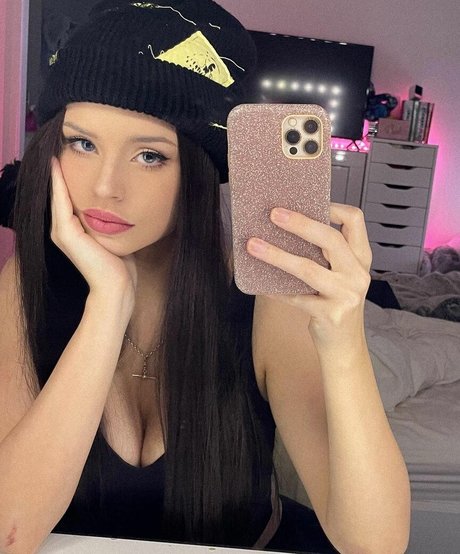 フロタージュ オンリーファンズ エロチック 画像