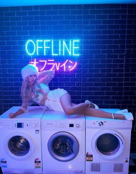 曲線美のxxx オンリーファンズ 無料裸 ギャラリー