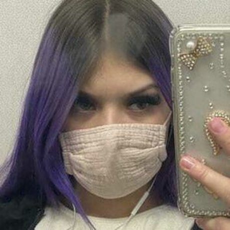 ティックトックスター オンリーファンズ ホット裸 写真