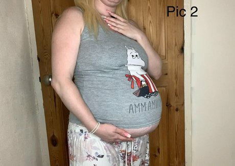 黒髪の熟女オンリーファンズ 無料 写真