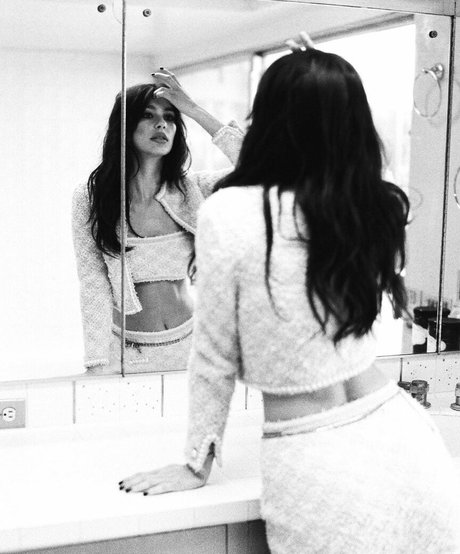 ブルネットのPOV オンリーファンズ アダルト無料 画像