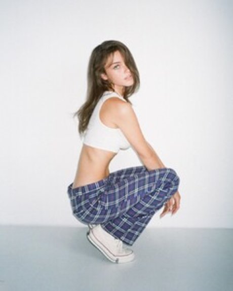 女性小人オンリーファンズ ポルノ 画像