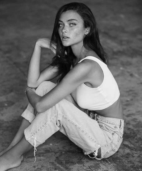 妊娠中のオンリーファンズ 無料ヌード 画像