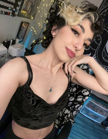 マッサージセラピストオンリーファンズ ホットxxx 写真