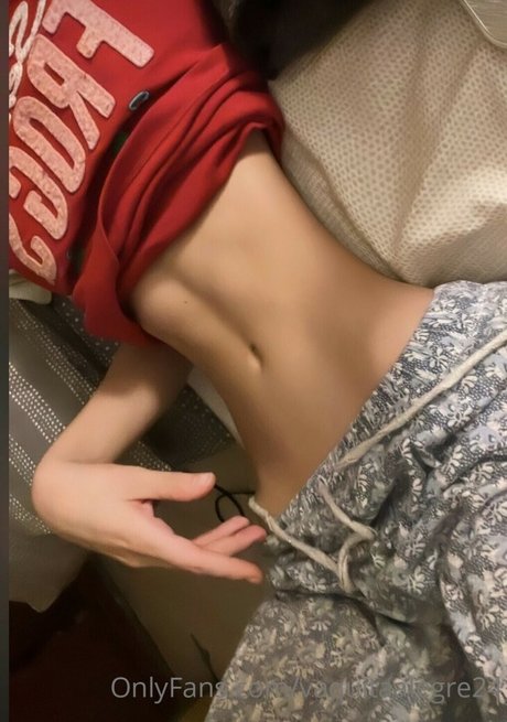 Renata Montano スター ヌード アーカイブ