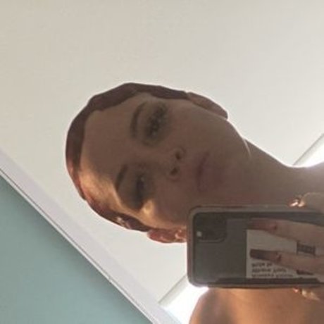 Lexiblow420 ヌード女優 写真