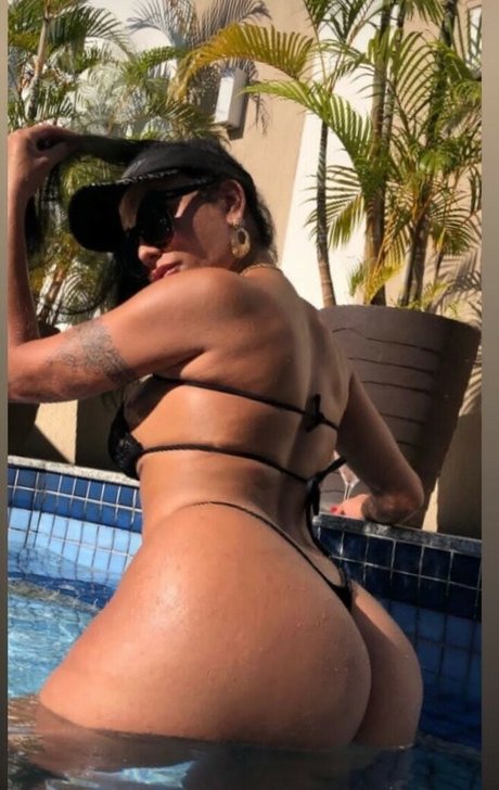 Michelle Belem ポルノスター ホット 写真