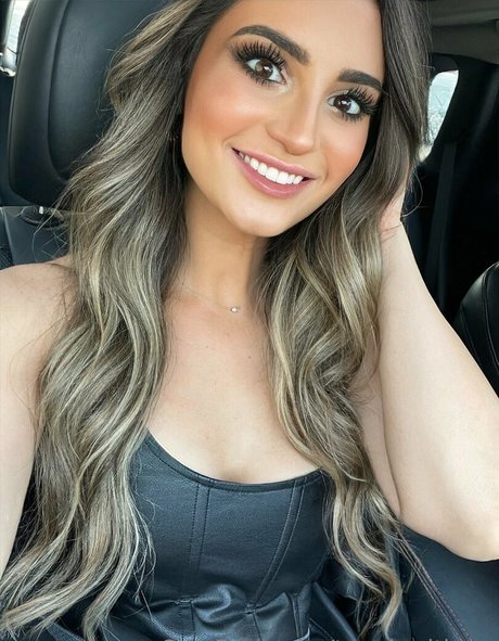 tenniswithtay 女優 写真