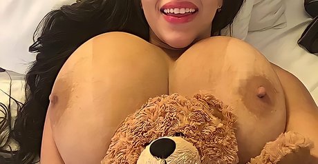 Nicole Fragoso ヌードスター 画像