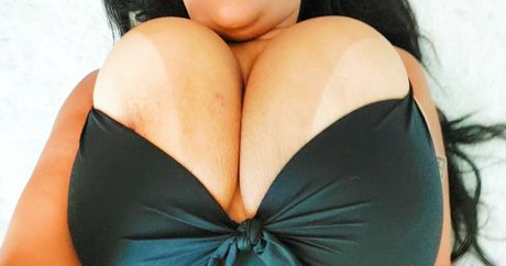 Nicole Fragoso 素敵なポルノスター 画像