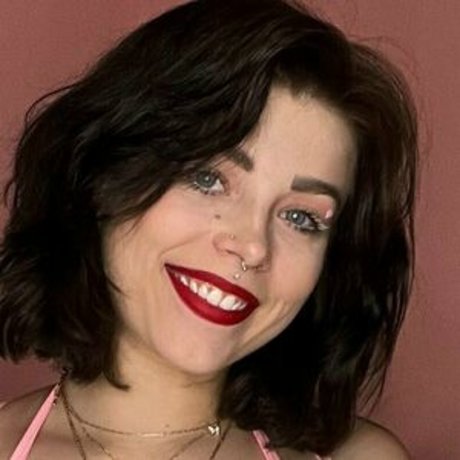 queen egirl277 裸の女優 写真