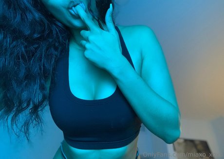 ジムのインフルエンサーオンリーファンズ えろ 写真