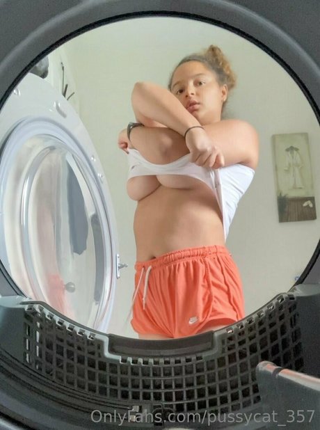 痴女妻オンリーファンズ えろた ギャラリー