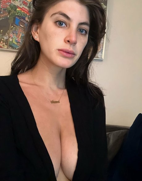 Ariana Basseri ポルノスター ベスト 画像