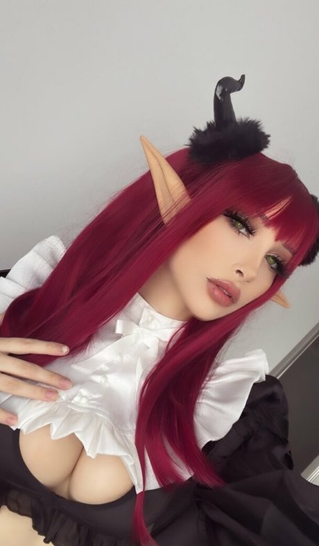 曲線美のランジェリーオンリーファンズ ホットセクシー 写真