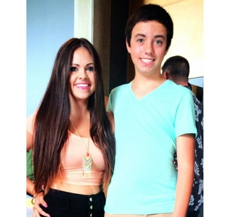 柔軟なティーンオンリーファン アート裸 写真