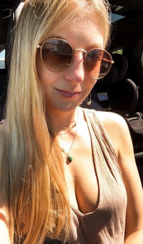 ButterflyYogaVIP ヌードモデル 写真