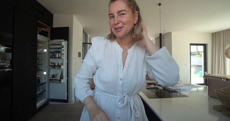 タトゥーオンリーファン 無料セクシー 画像