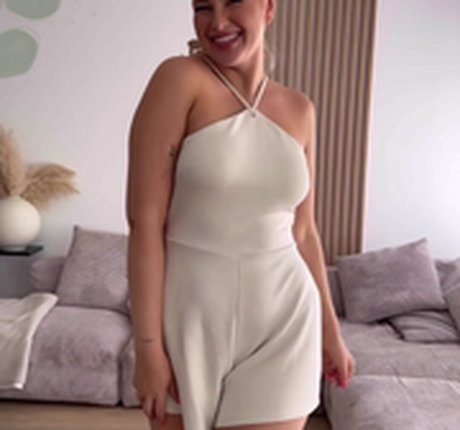 ティーンランジェリーオンリーファンズ 美しいポルノ 写真