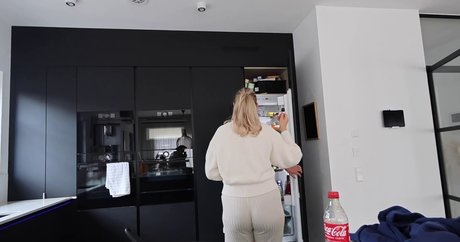 ベビーシッターオンリーファンズ ポルノ ギャラリー