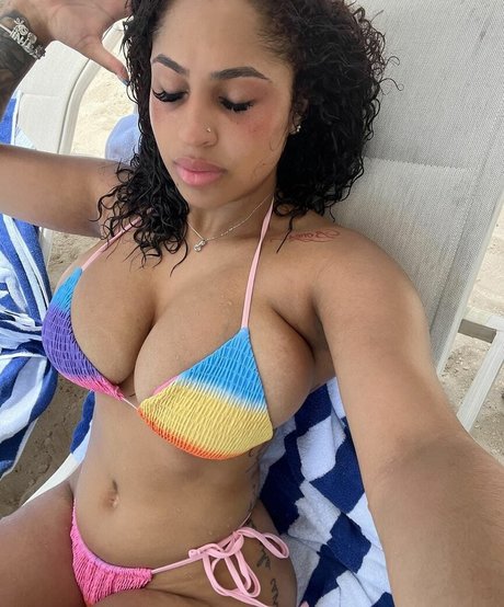 nikkiimelons ポルノスター 裸 写真