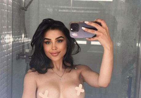 コスプレオナニーオンリーファンズ セクシーヌード 写真