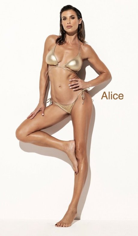 Elisabetta Canalis ポルノスター 写真