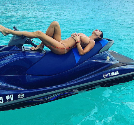 Elisabetta Canalis ポルノ女優 画像