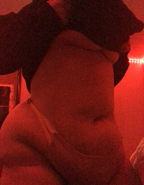 soft tittybogwitch スター 裸 写真