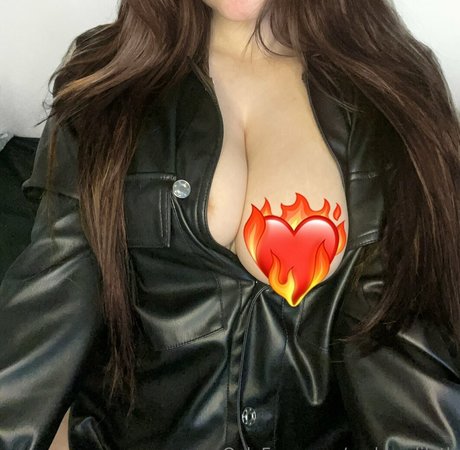 黒檀BDSMオンリーファンズ ヌード ギャラリー