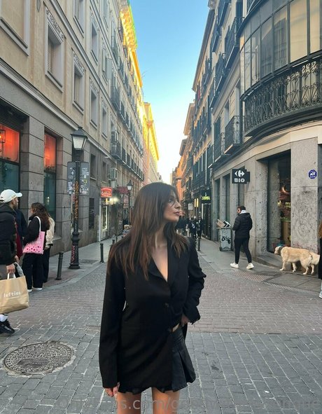 goodwithmytongue ポルノスター アート 写真