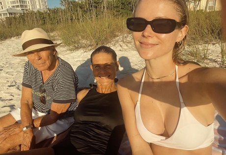 太った足のオンリーファンズ エロチック 写真