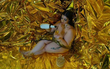 大学のアジア人オンリーファンズ 美しい裸 写真