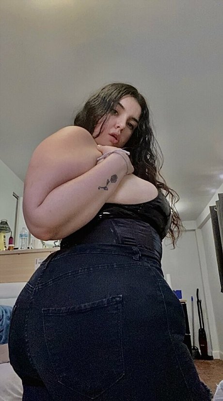 ティーンレズビアンオンリーファンズ 無料セックス 写真